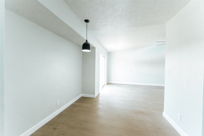 Foto del edificio - 1404 Condo Dr