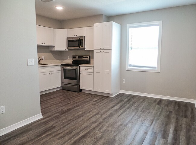 Foto del edificio - 723 S Berthe Ave