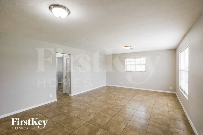 Foto del edificio - 5961 NW 14th Ct