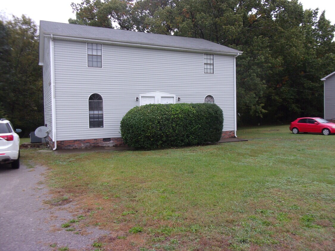 125 Holloway Dr, Lebanon, TN 37087 Townhome Rentals in Lebanon TN