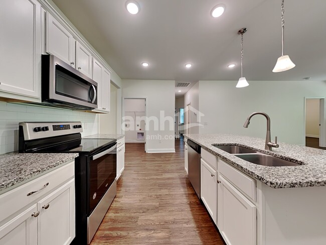 Foto del edificio - 219 Swan Drive