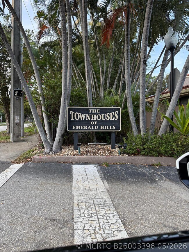 Building Photo - 802 St Andrews Rd