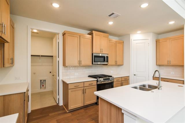 Foto del edificio - 14531 Durant Ln