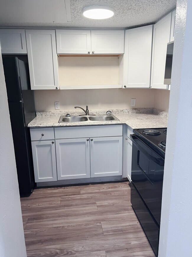 Foto del edificio - Oakcrest Apartments