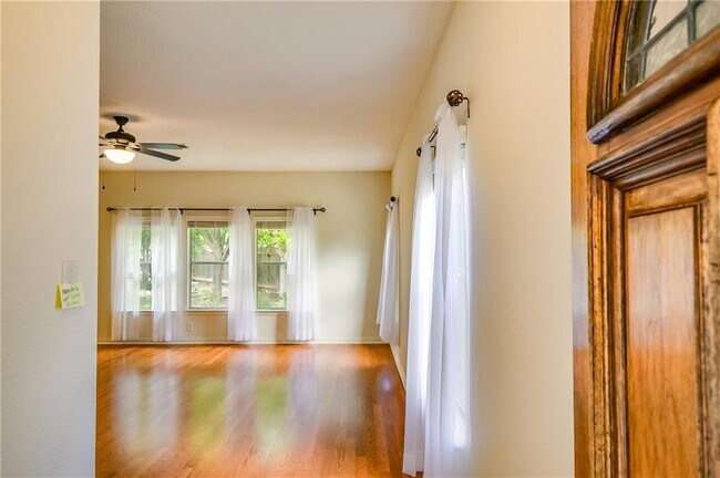 Building Photo - 1706 Chino Cove