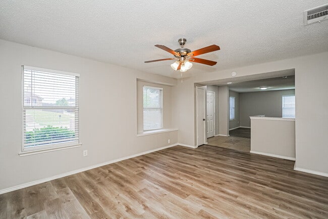 Building Photo - 2036 Silverado Dr