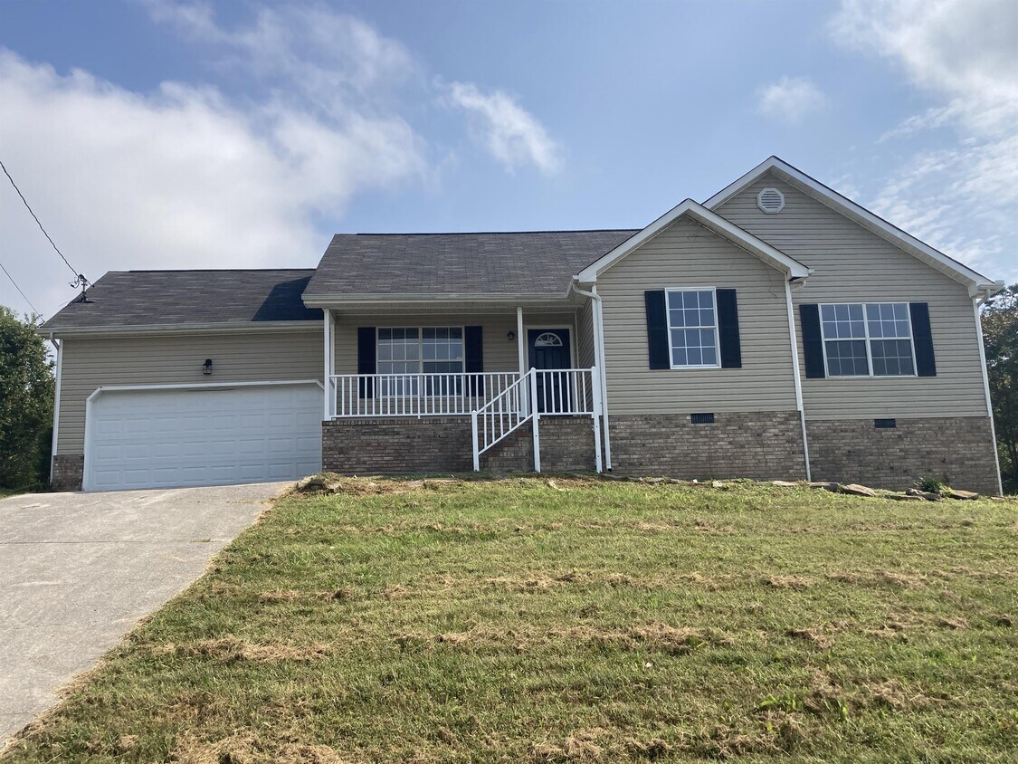 207 Harden Dr, Ringgold, GA 30736 House Rental in Ringgold, GA