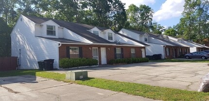 Building Photo - 1350 Castelnau Ct