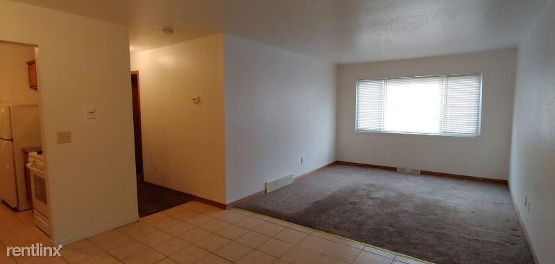 Primary Photo - 7001 N 43rd St