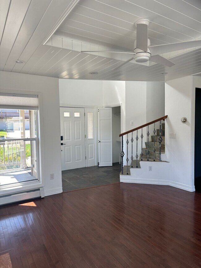 Foto del edificio - 850 Mountain View Dr