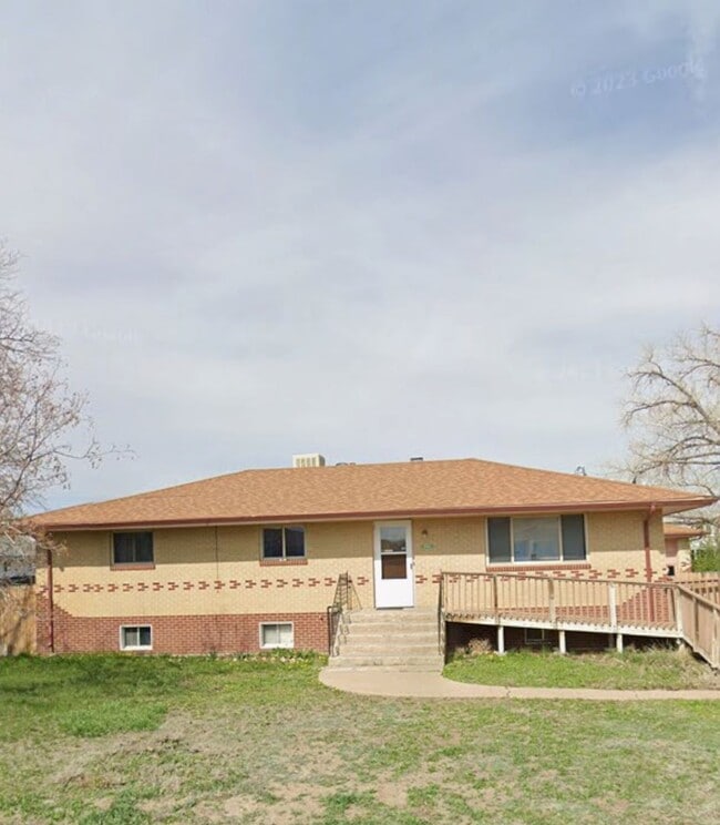 Building Photo - 1743 Burton St