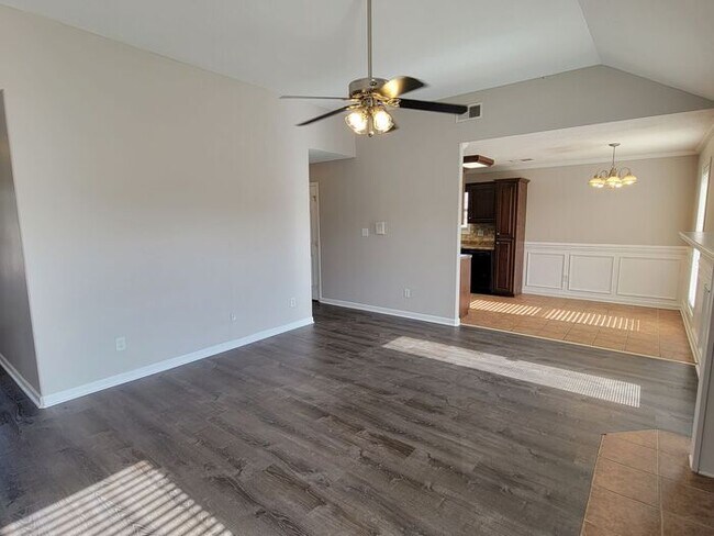 Foto del edificio - MEDINA: Richmond Subdivision