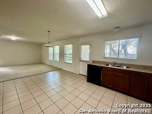 Building Photo - 5811 Providence Oak