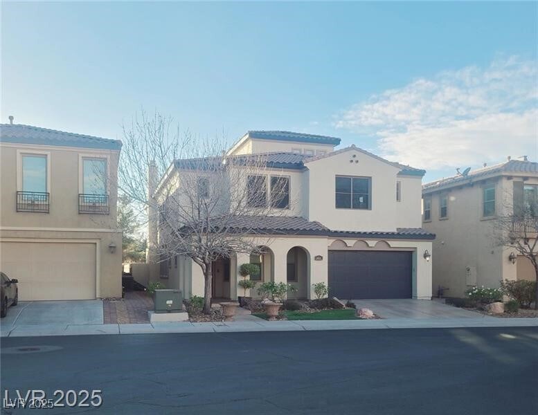 Primary Photo - 927 Via Canale Dr