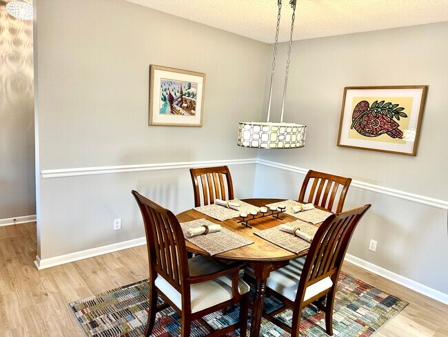 Foto del edificio - 515 Basswood Ave