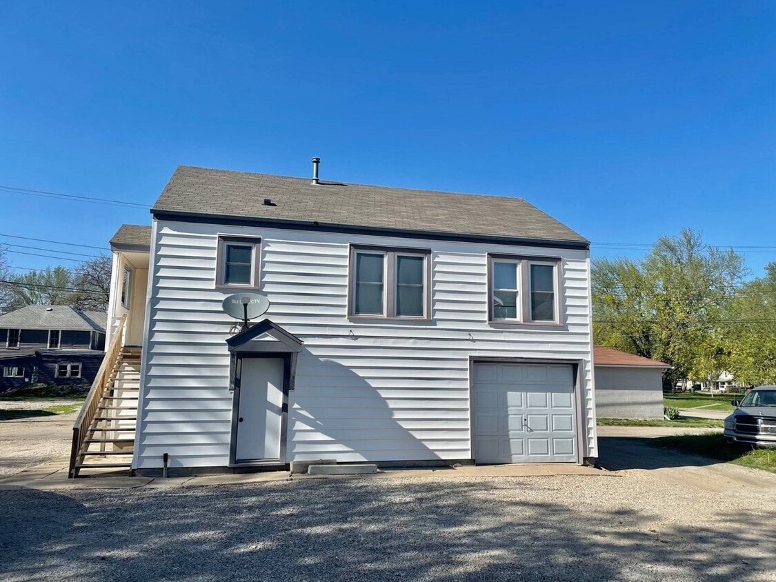 527 E 6th, Concordia, KS 66901 House Rental in Concordia, KS