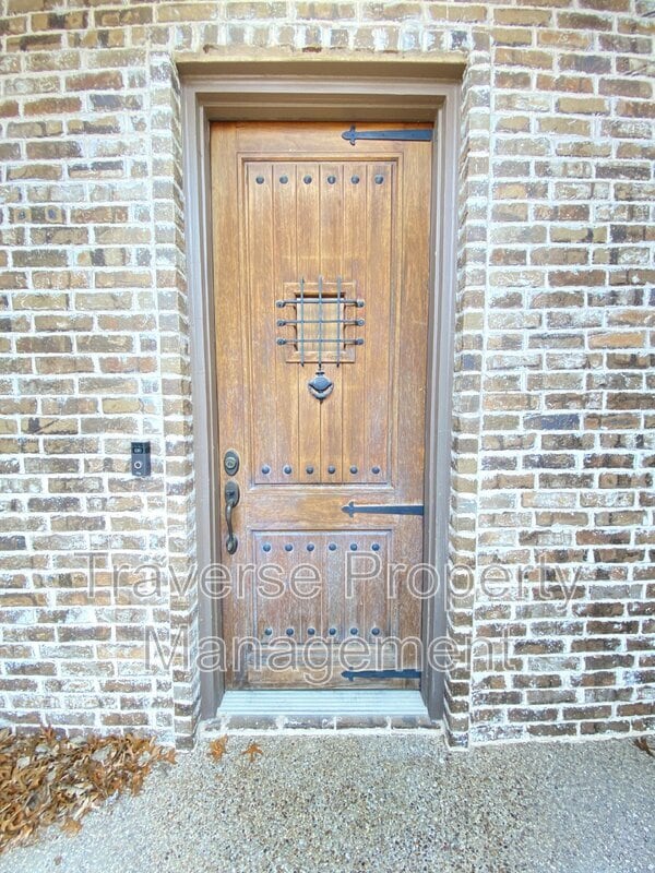 Building Photo - 129 Acorn Ln