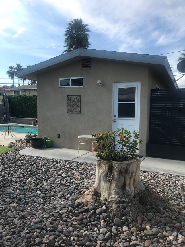 Building Photo - 73435 San Nicholas Ave