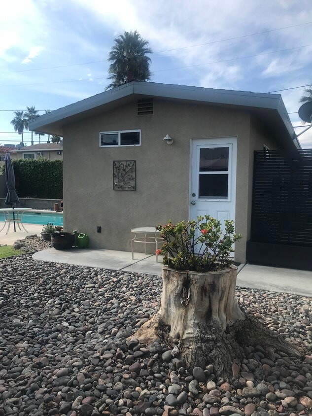 Foto principal - 73435 San Nicholas Ave