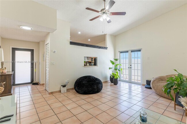 Foto del edificio - 6931 SW 154th Ct