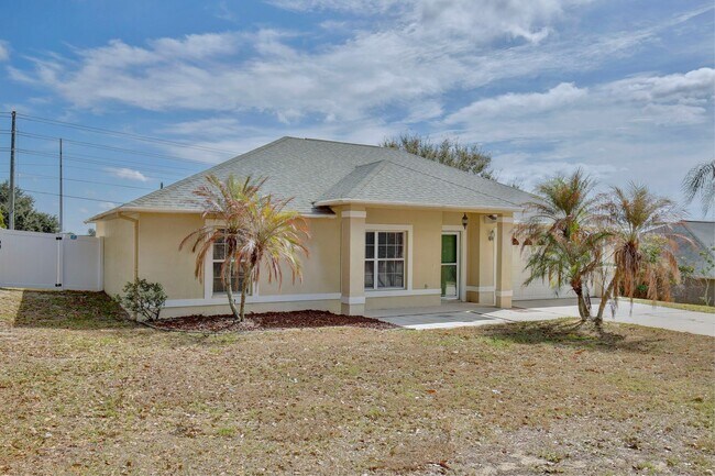 Foto del edificio - Spacious 3/2 with 2-Car Garage Home in Louisa Pointe Community - Clermont!