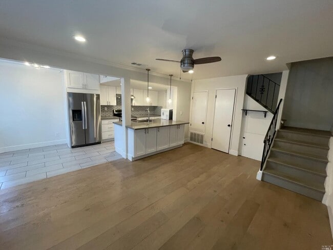 Building Photo - 95 Dockside Cir