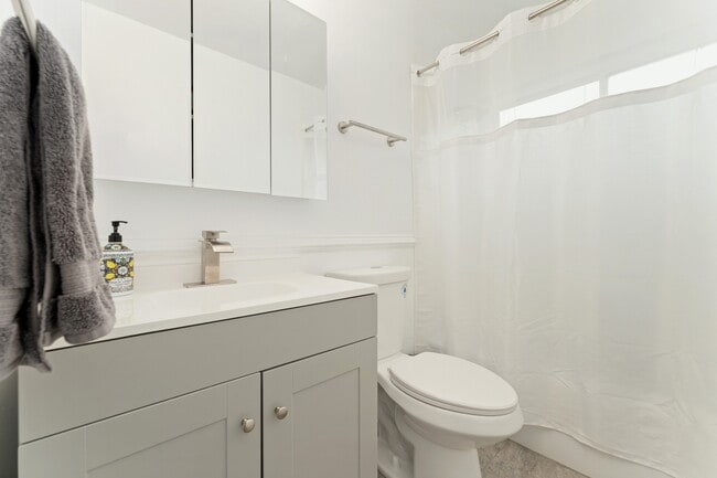 Building Photo - 3100 W 94th Ave