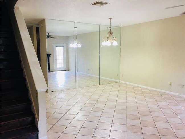 Building Photo - 6000 Reims Rd