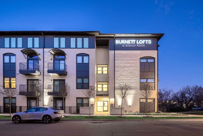 Building Photo - Burnett Lofts at Bishop Ridge