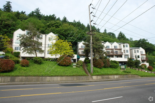 Building Photo - Lair Hill Condos