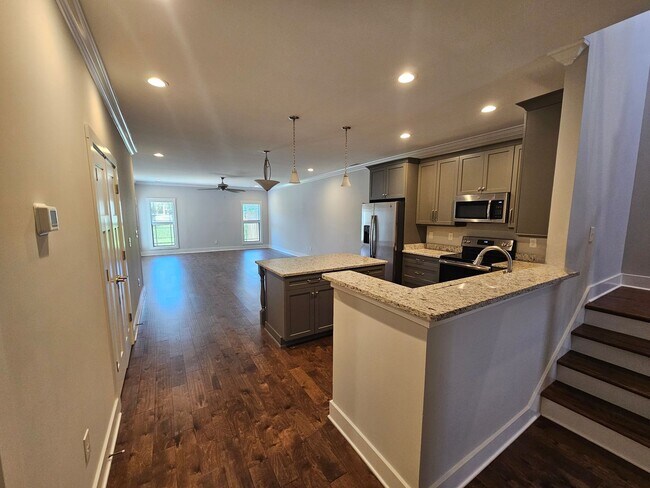 Foto del edificio - Luxury Townhome in Twin Creeks Gated Commu...