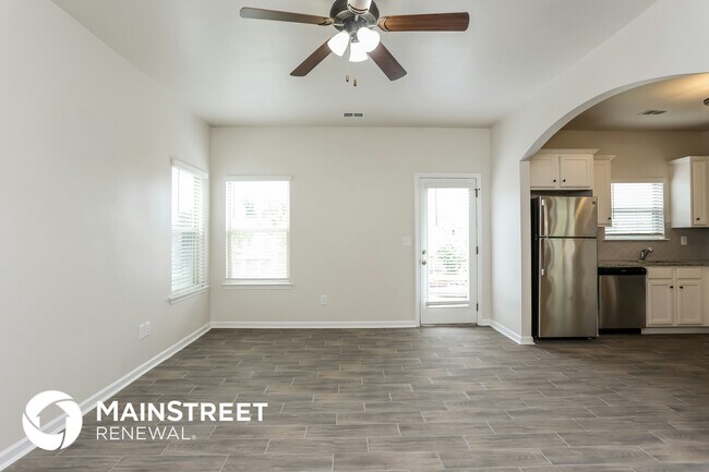 Building Photo - 264 Magnaview Dr
