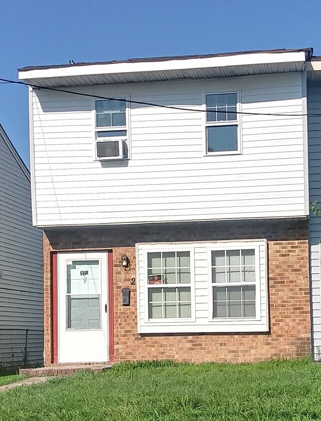 Primary Photo - 3112 Chestnut Ave