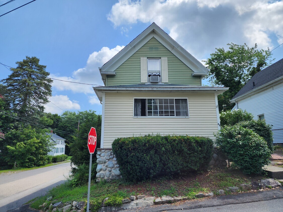 49 Phillips St, Weymouth, MA 02188 House Rental in Weymouth, MA
