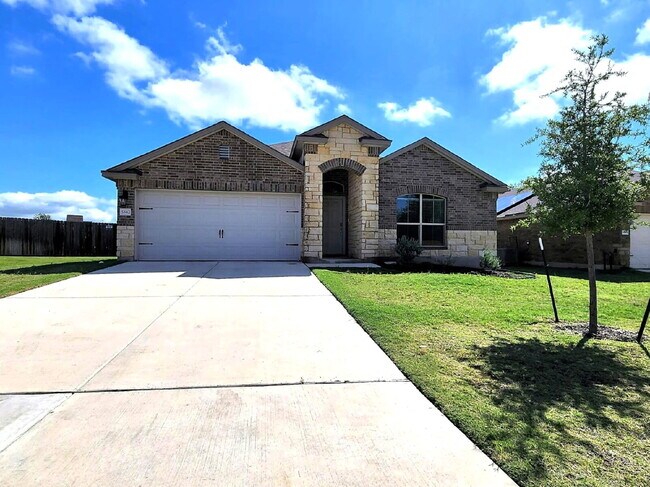 Foto del edificio - "Bright and Beautiful 3-Bedroom 2-Bath Hom...