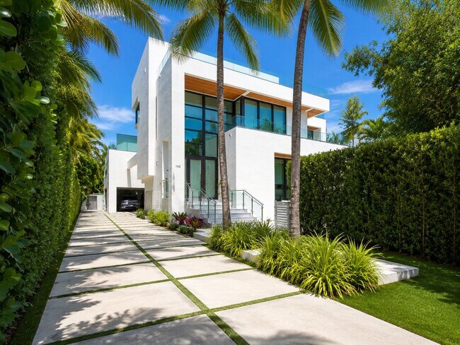 Foto del edificio - 785 Harbor Dr