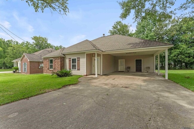 Building Photo - 18606 Perkins Oak Rd