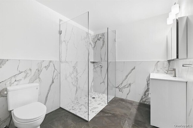 Foto del edificio - 199 E Post Rd