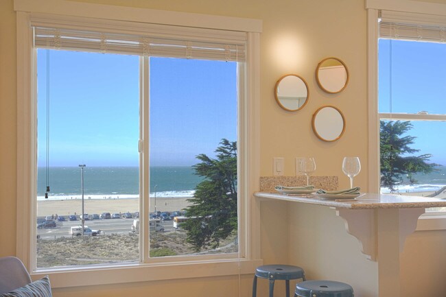 Photo - 4738 Balboa St Apartment