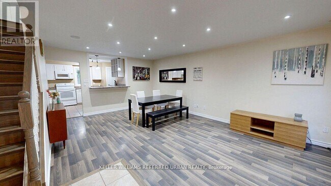 Photo du bâtiment - 311-311 Vesta Rd