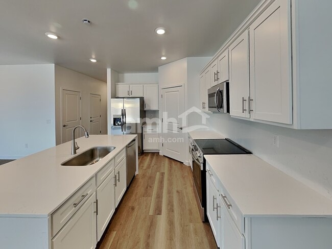 Building Photo - 6477 E Paseo Baranda