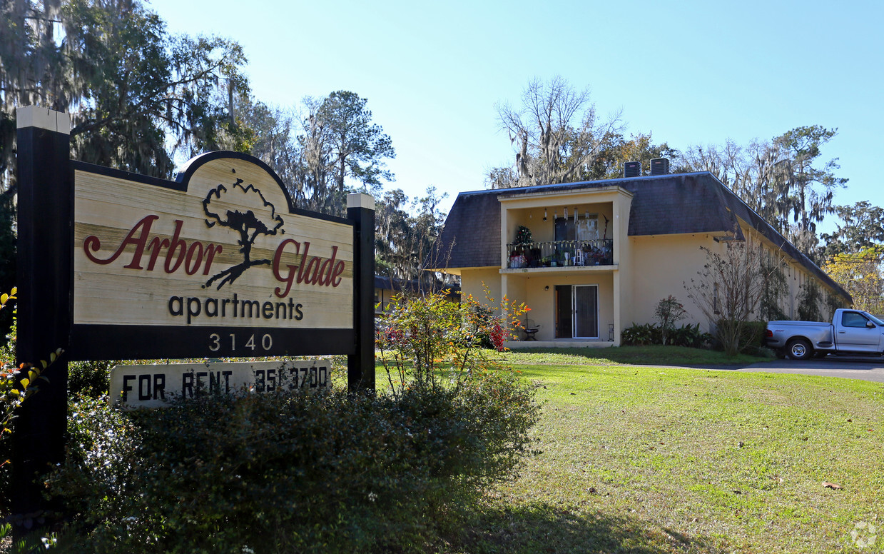 Foto del edificio - Arbor Glade Apartments