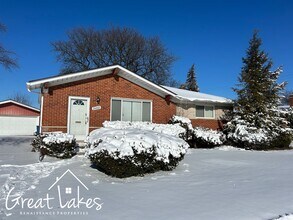 Building Photo - 24889 Masch Ave