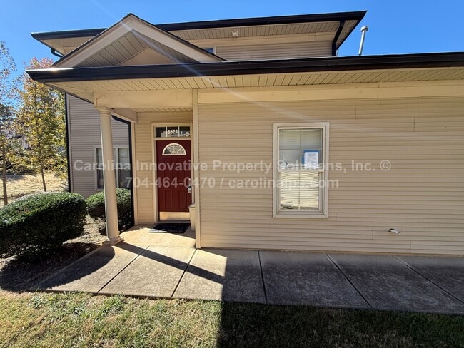 Foto del edificio - 6524 Quarterbridge Ln