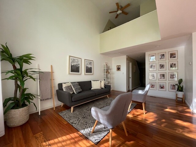 Foto del edificio - 5650 Vantage Point Rd