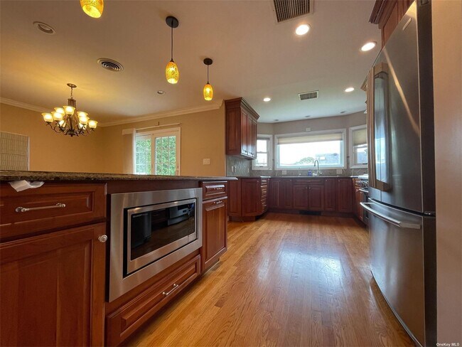 Foto del edificio - 102 Belmont Cir