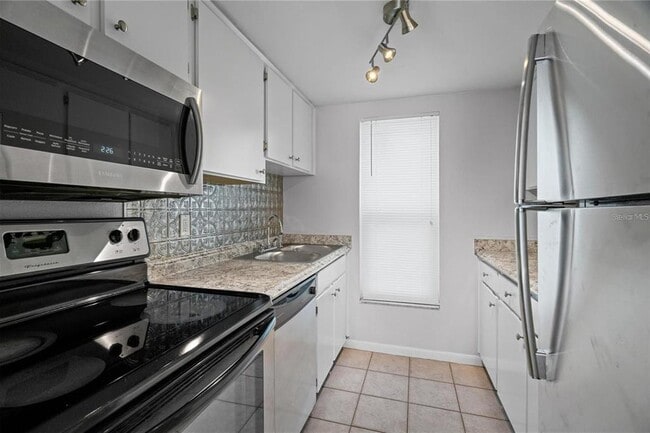 Building Photo - 5112 E Temple Heights Rd