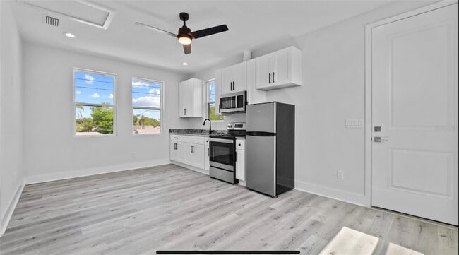 Building Photo - 3835 2nd Ave N