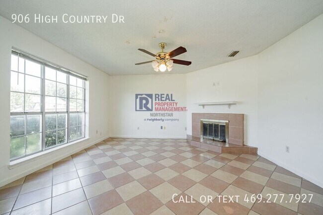 Foto del edificio - 906 High Country Dr
