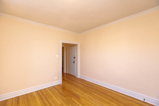 Foto del edificio - 4823 N Springfield Ave